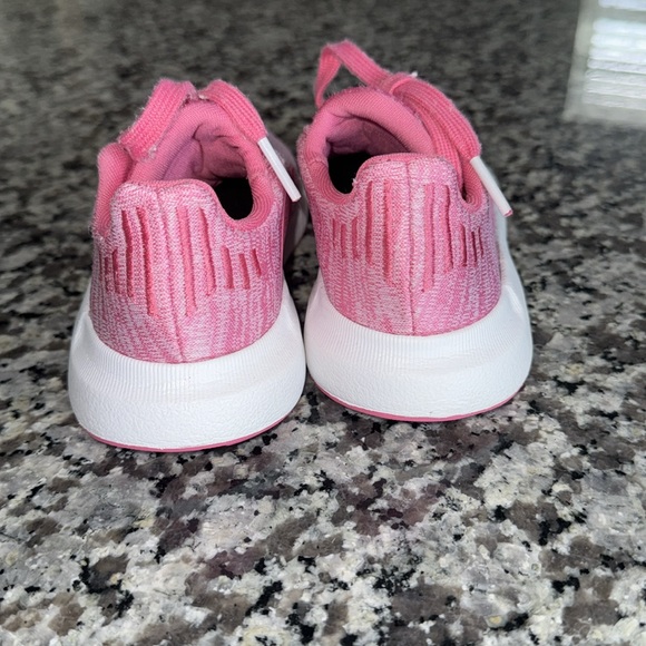 Adidas Sneakers toddler size 9 - Picture 4 of 7